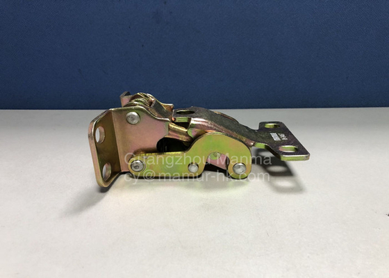 8-94260327-0 ISUZU Truck Parts Front Door Hinge For NKR NHR