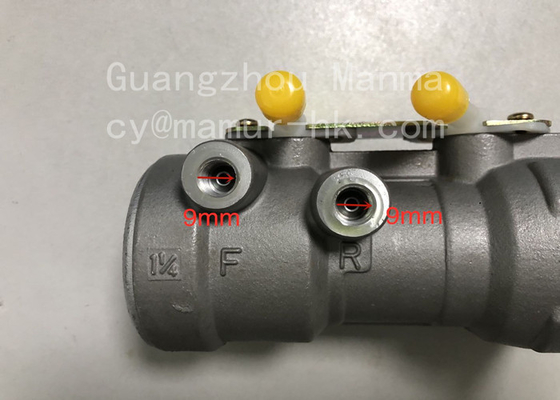 Brake Master Cylinder ISUZU Brake Parts For NPR NQR 8-98032617-0